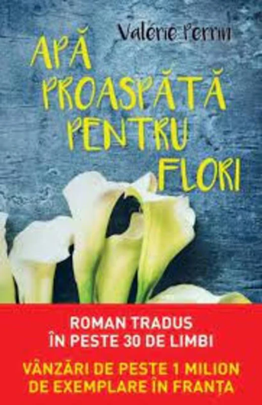 Apă proaspătă pentru flori