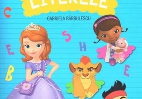 Ne jucăm și învățăm literele