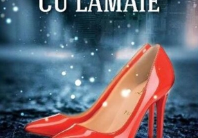 Apă plată cu lămâie