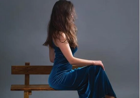 În umbra nopții de topaz