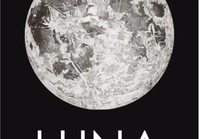 Luna. O istorie pentru viitor