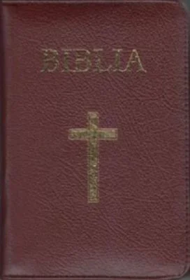 Biblia medie, 063, coperta piele, grena, cu cruce, margini aurii, repertoar