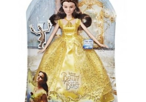 Papusa Belle care canta