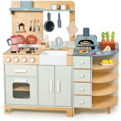 Bucatarie cu cuptor pentru pizza, din lemn premium, La Fiamma Grand Kitchen