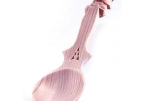 Lingurita din lemn de Cedru, motiv Ursulet, 16 cm