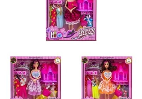 Papusa cu garderoba + casuta