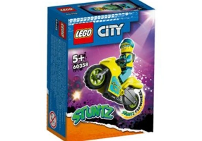 LEGO City. Motocicleta cibernetica de cascadorii 60358, 13 piese