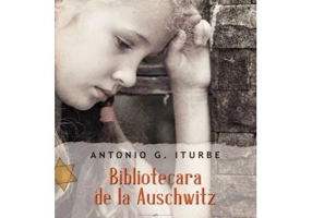 Bibliotecara de la Auschwitz - Antonio G. Iturbe