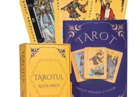 Set Tarot. Trecut, prezent si viitor