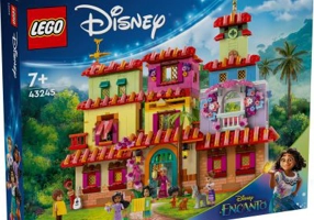LEGO Disney. Casa magica a familiei Madrigal 43245, 1560 piese