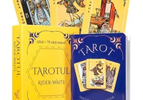 Set Tarot: Carte, cartoline si cutie cu magnet