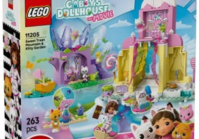 LEGO Gabby s Dollhouse. Muntele de dulciuri si gradina Miau-Zanei 11205, 263 piese