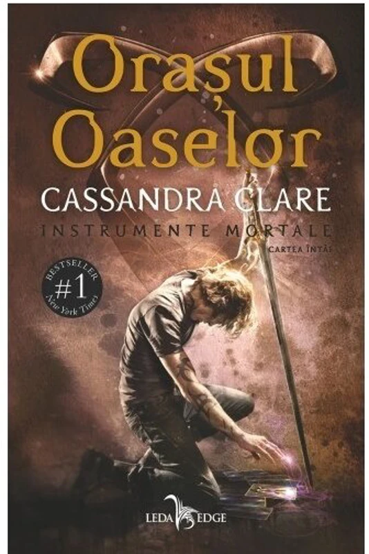 Orasul Oaselor. Seria Instrumente Mortale, Vol.1