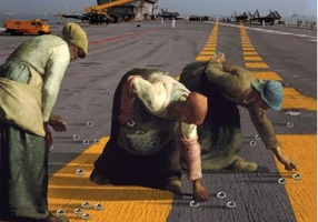 Portavionul cu cauciucuri de vară: proză umoristică