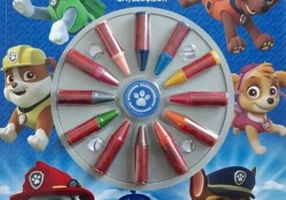 Paw Patrol. Patrula cățelușilor. Carte de colorat + 12 creioane cerate