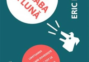 Latri degeaba la lună